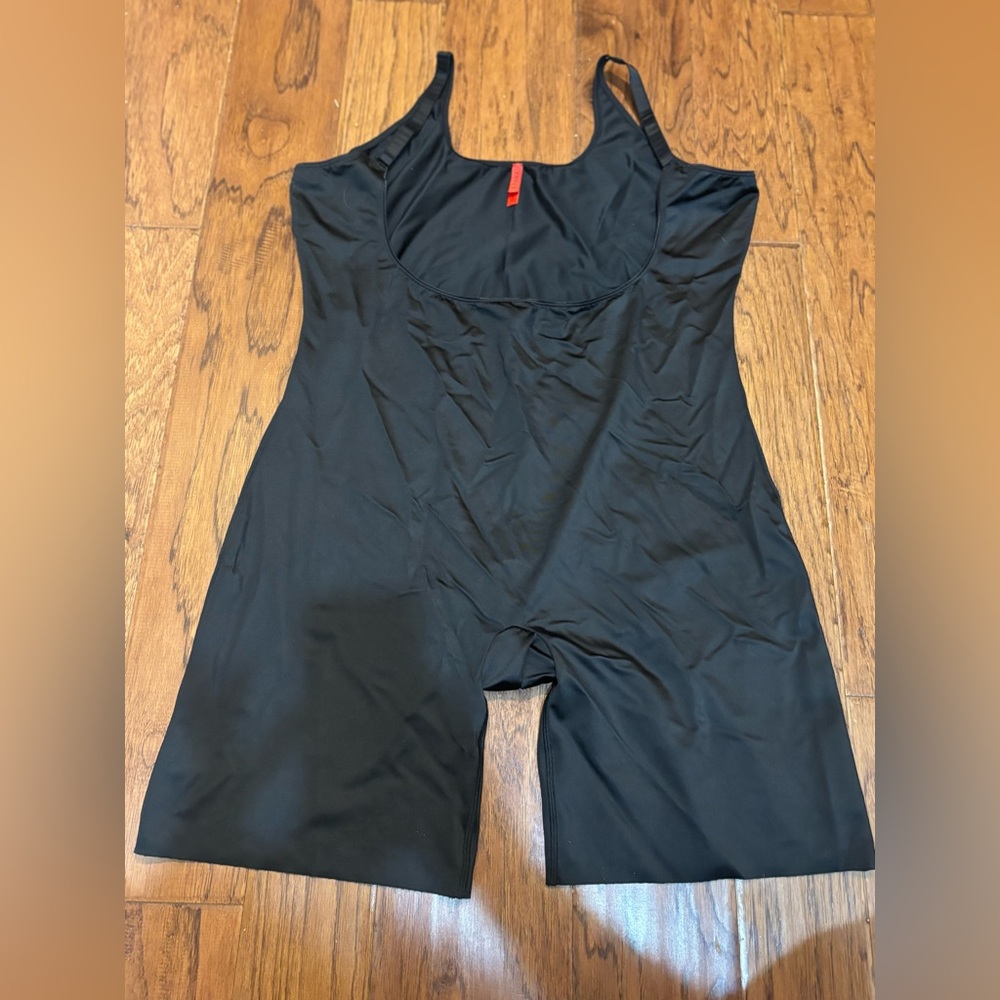 SPANX Black Shapewear Romper Bodysuit Sculpting Control Size 3X under bust